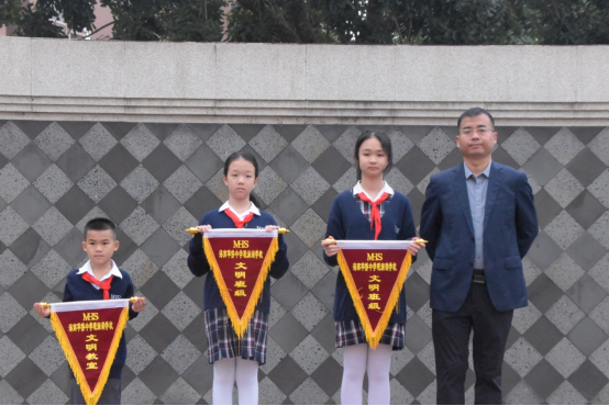 2021.12.13小学部第15周升旗仪式纪实1833.png